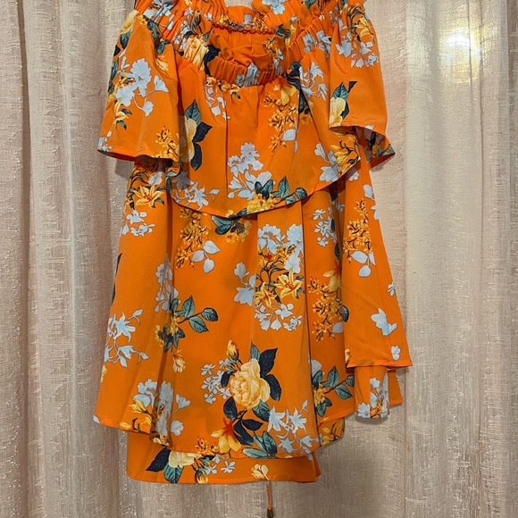 Pink Lily Tropical Romper - Picture 2 of 2